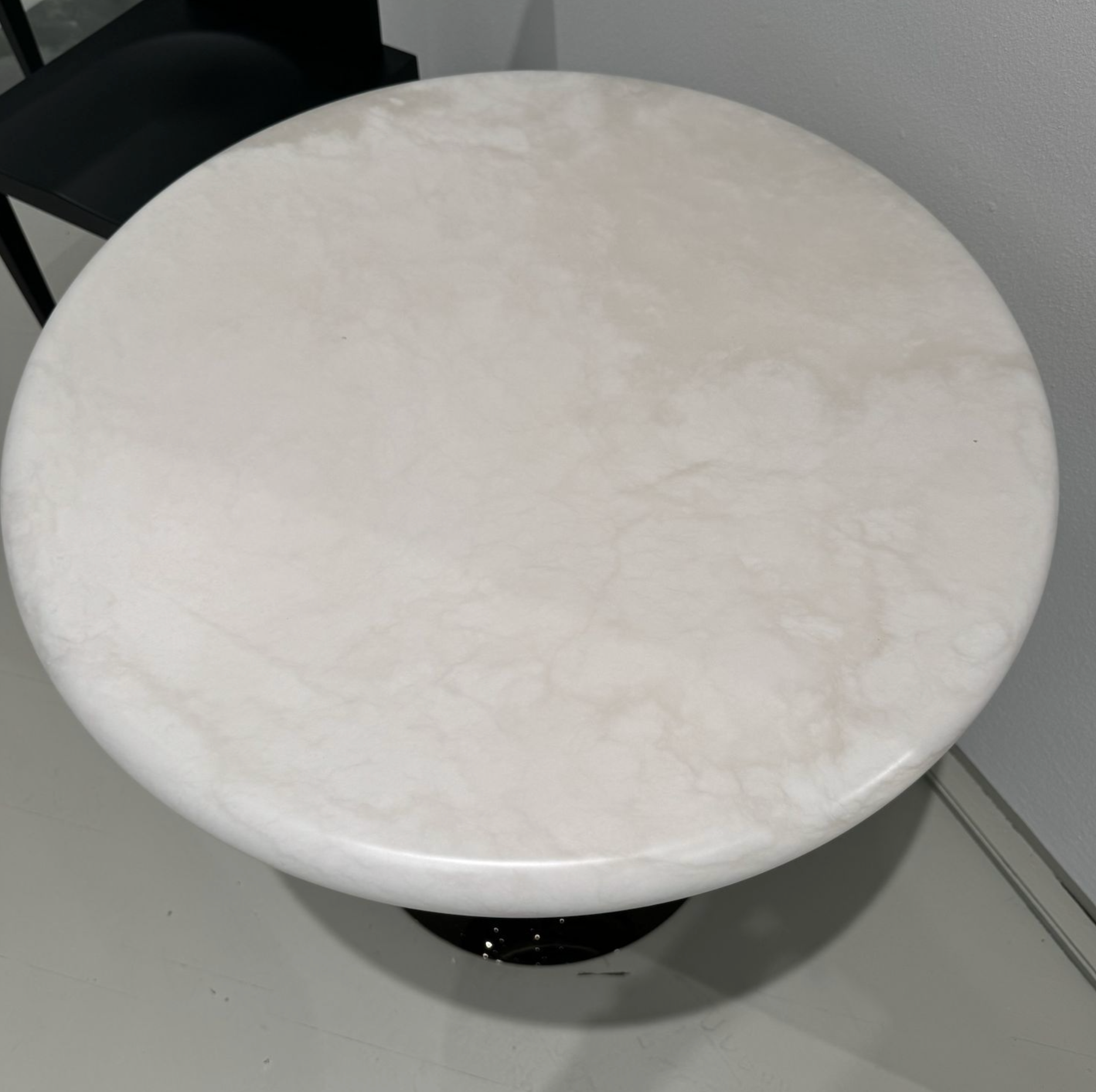 FULL MOON TABLE