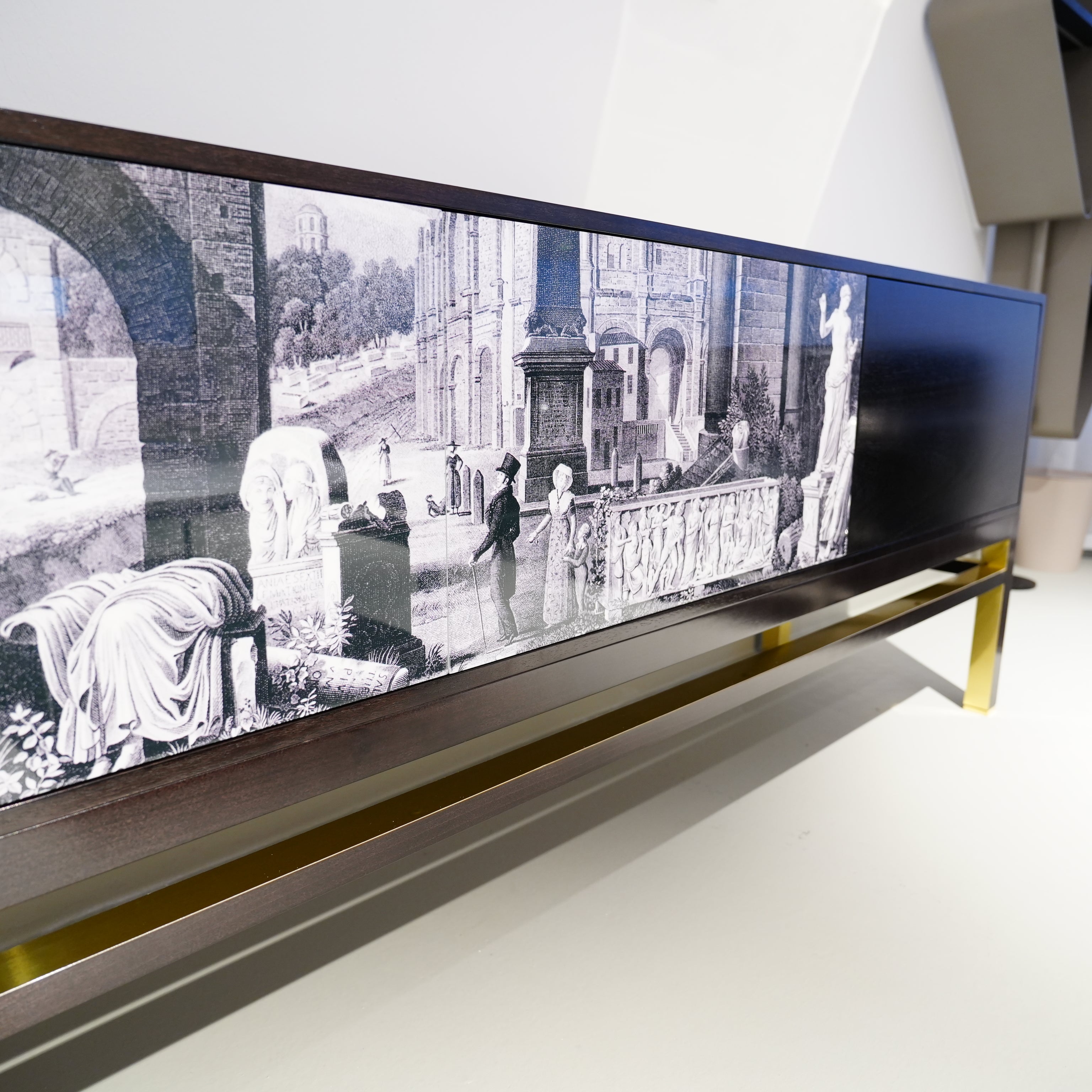 MAISON LACROIX Sideboard