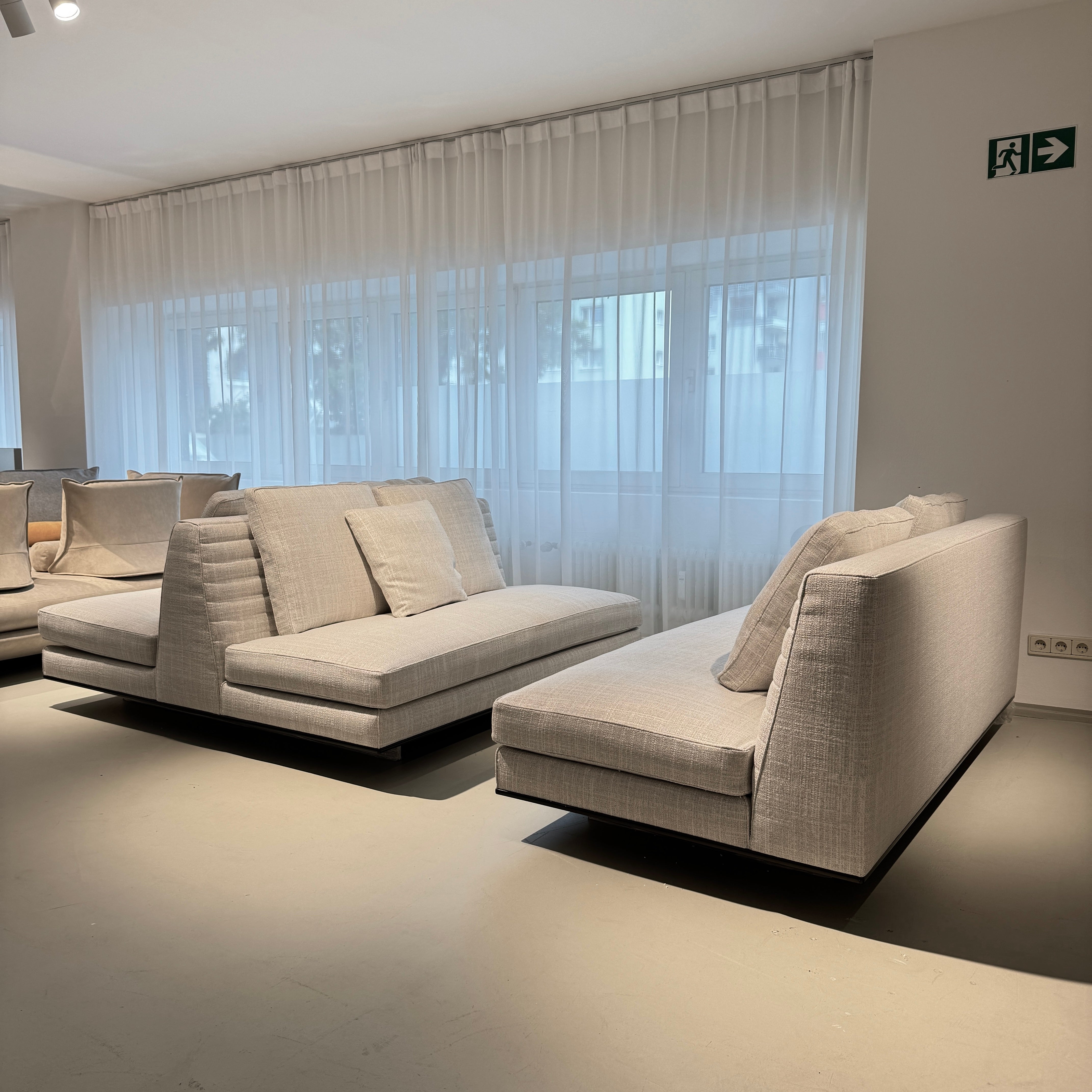 Roger Sofa