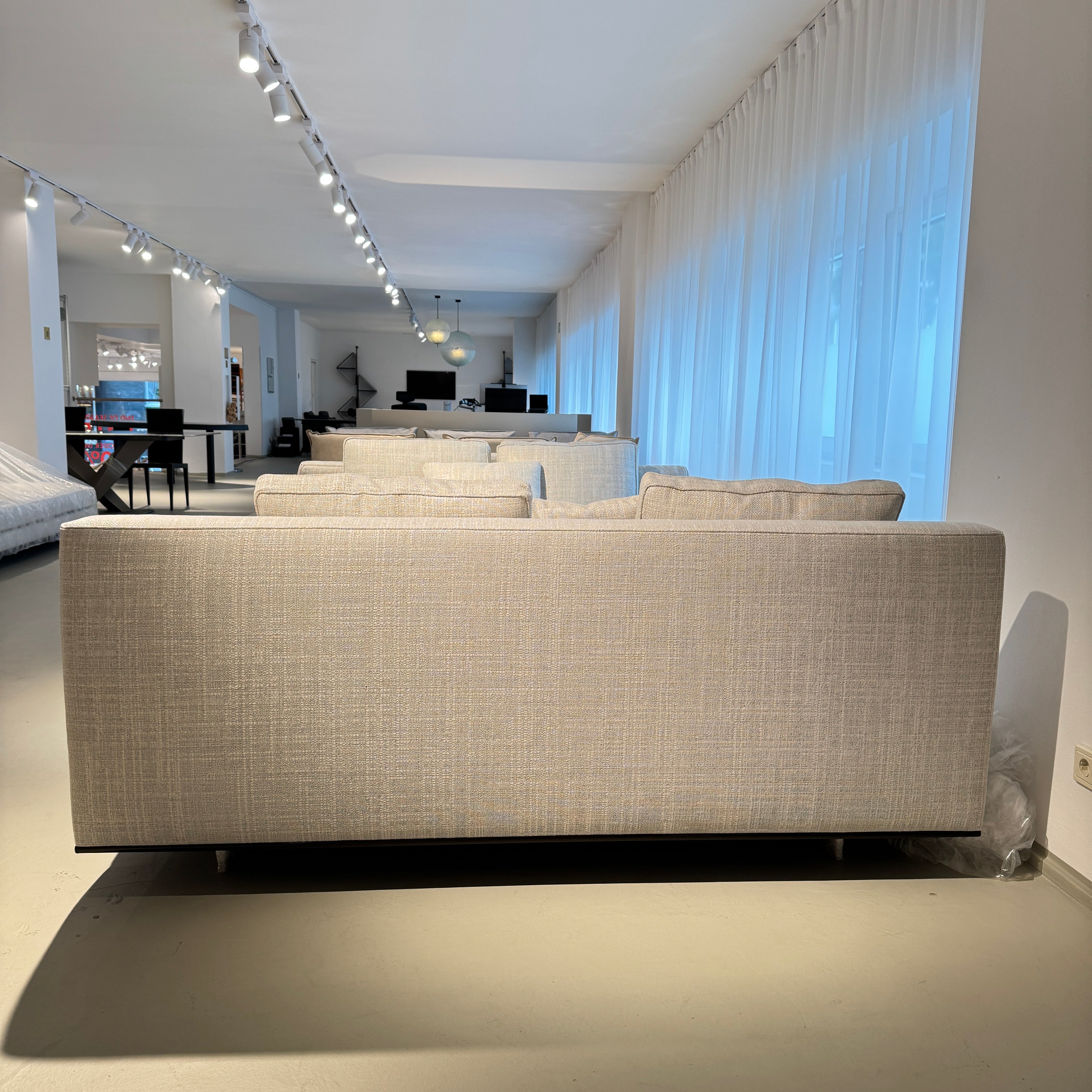 Roger Sofa