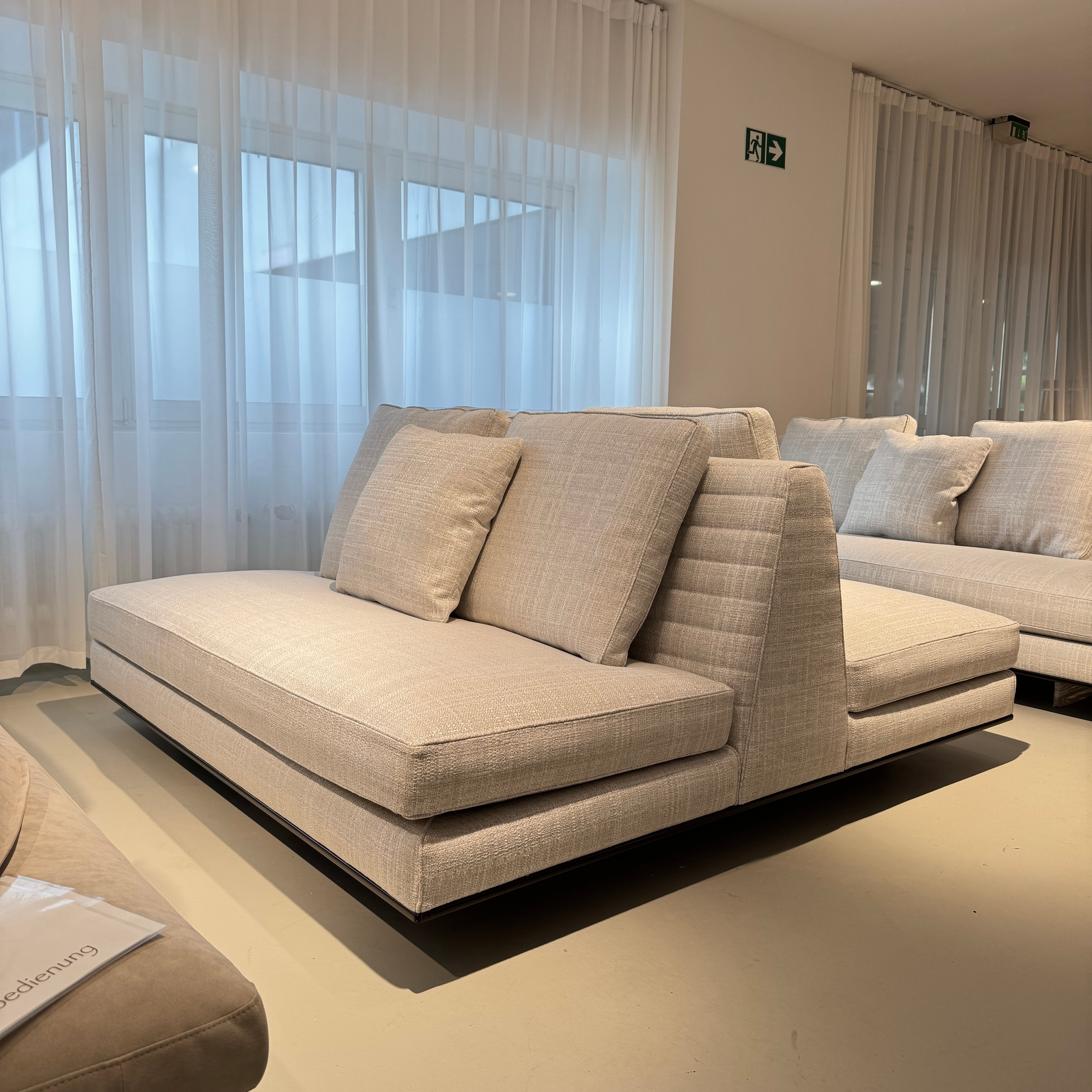 Roger Sofa