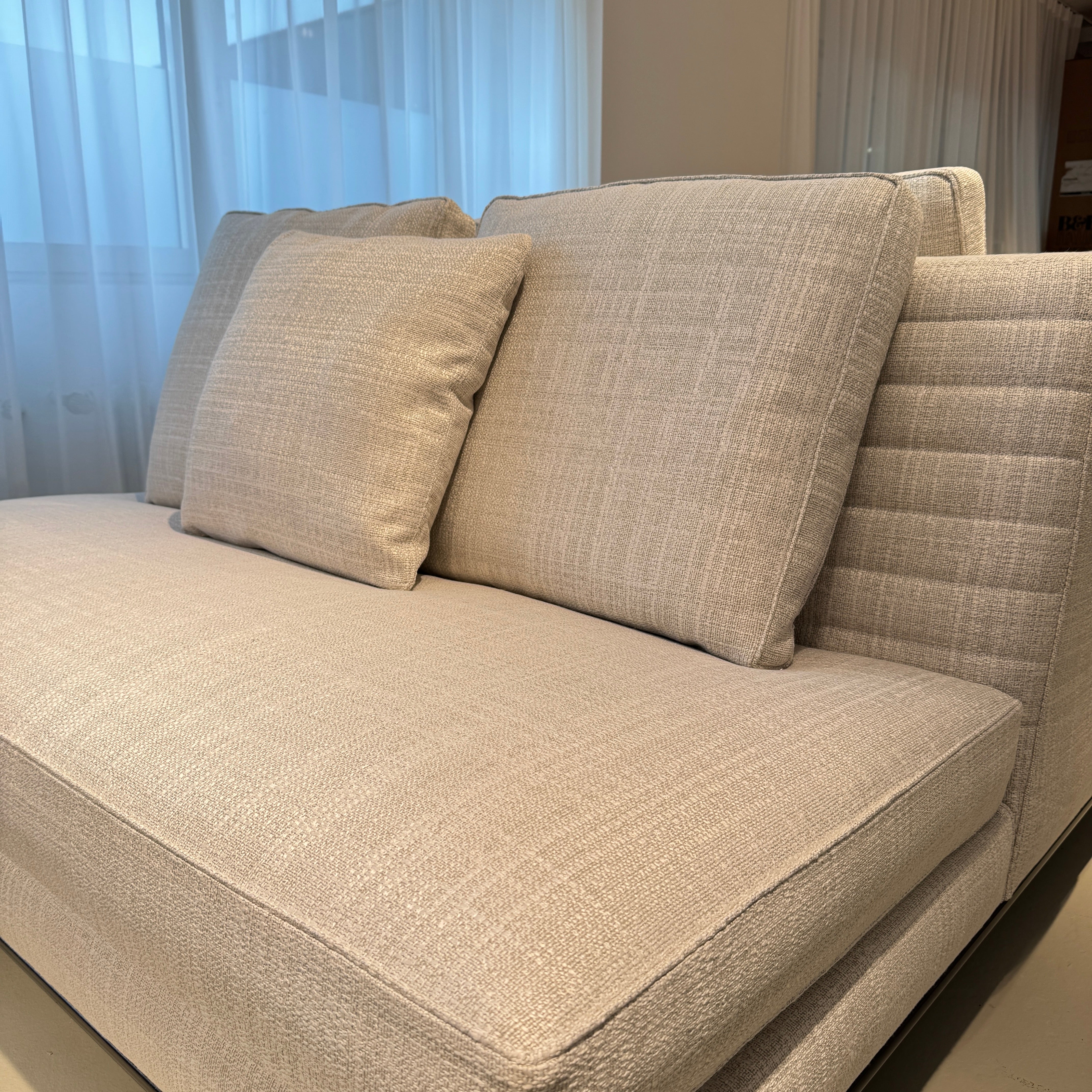 Roger Sofa