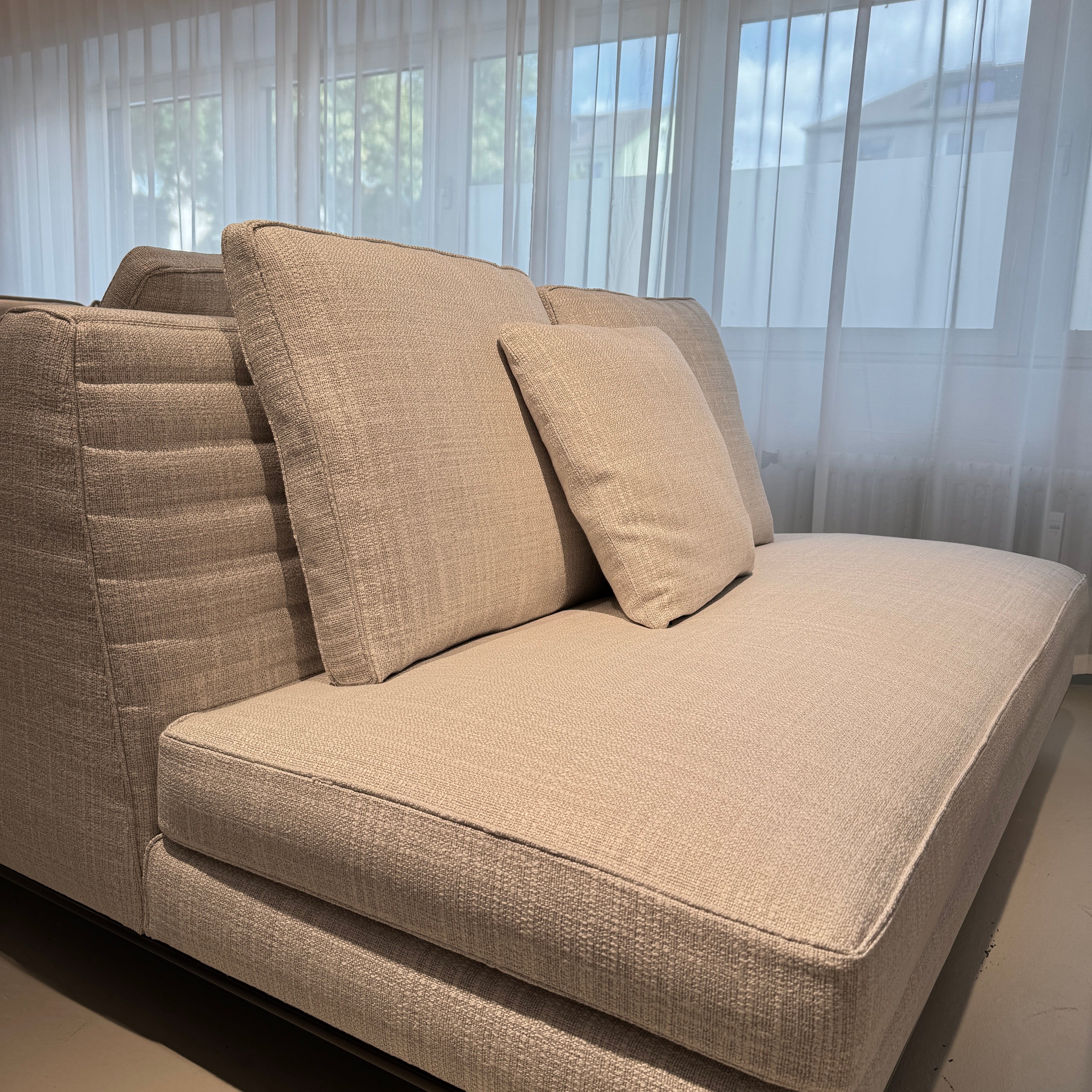 Roger Sofa