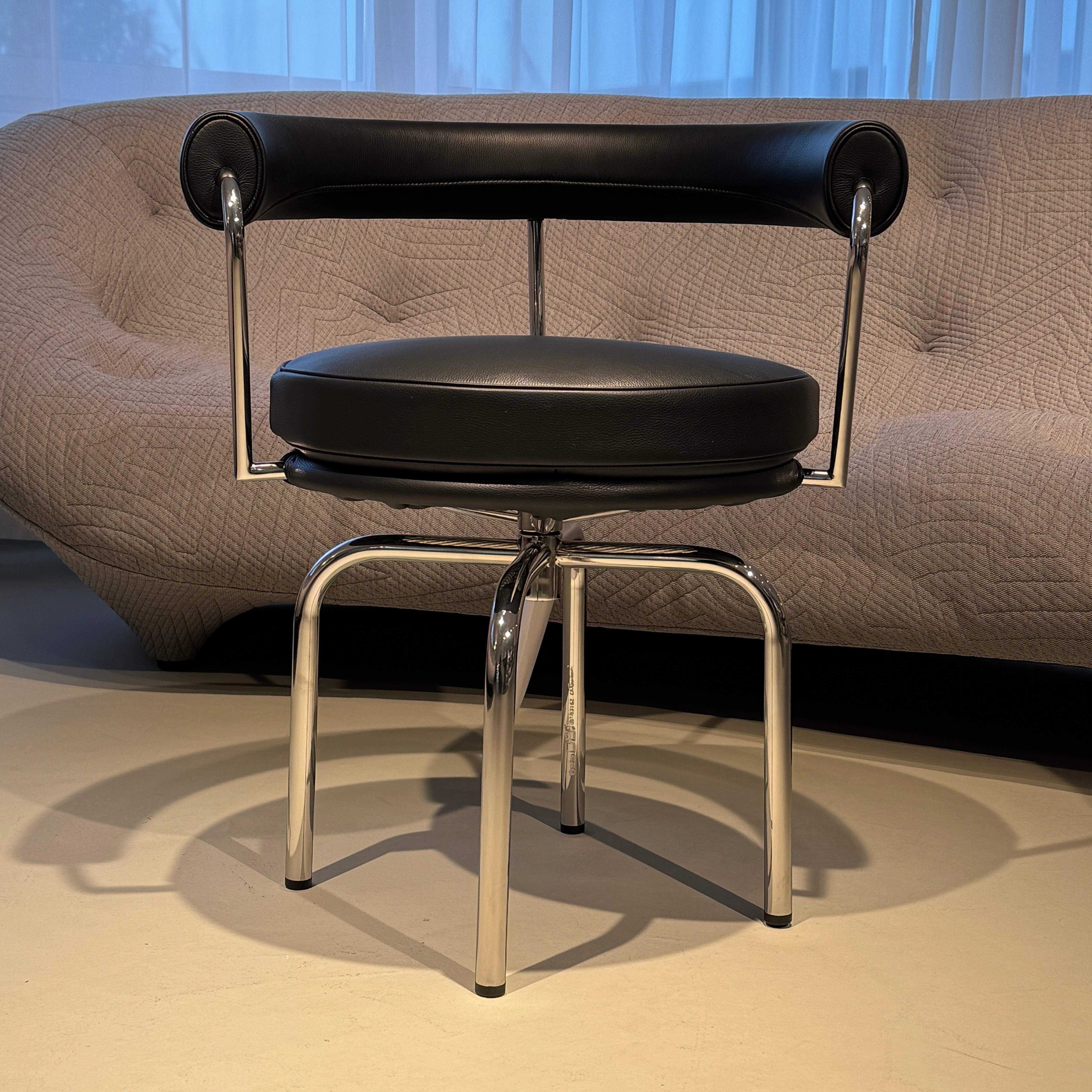 7 Fauteuil Tournant