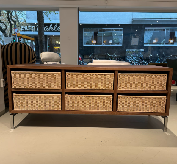 L29 Volage Ex-S Side Cabinet
