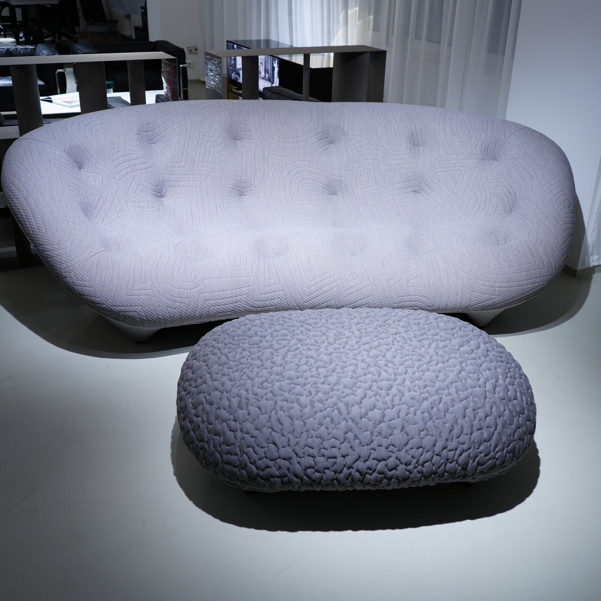 Ploum Sofa