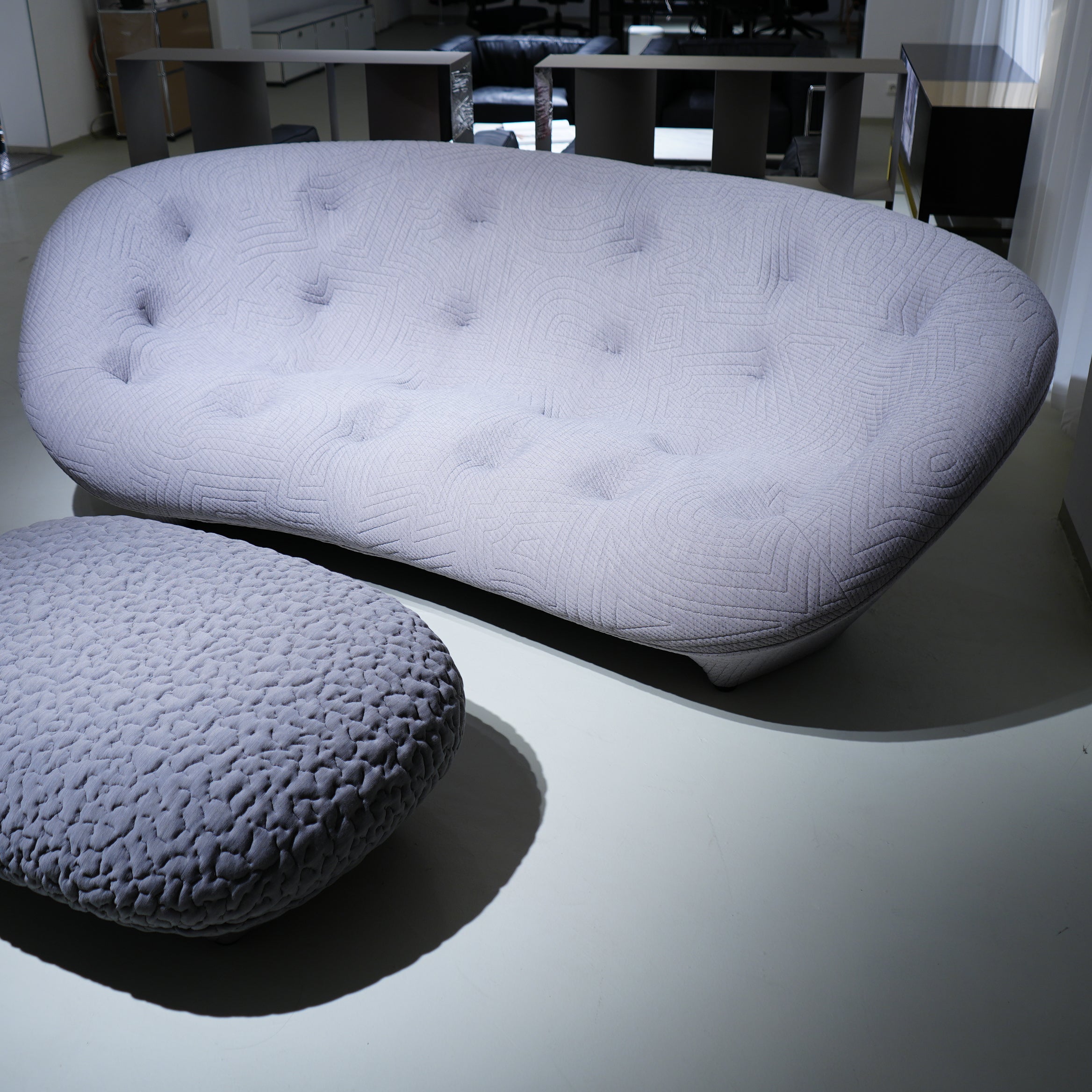Ploum Sofa