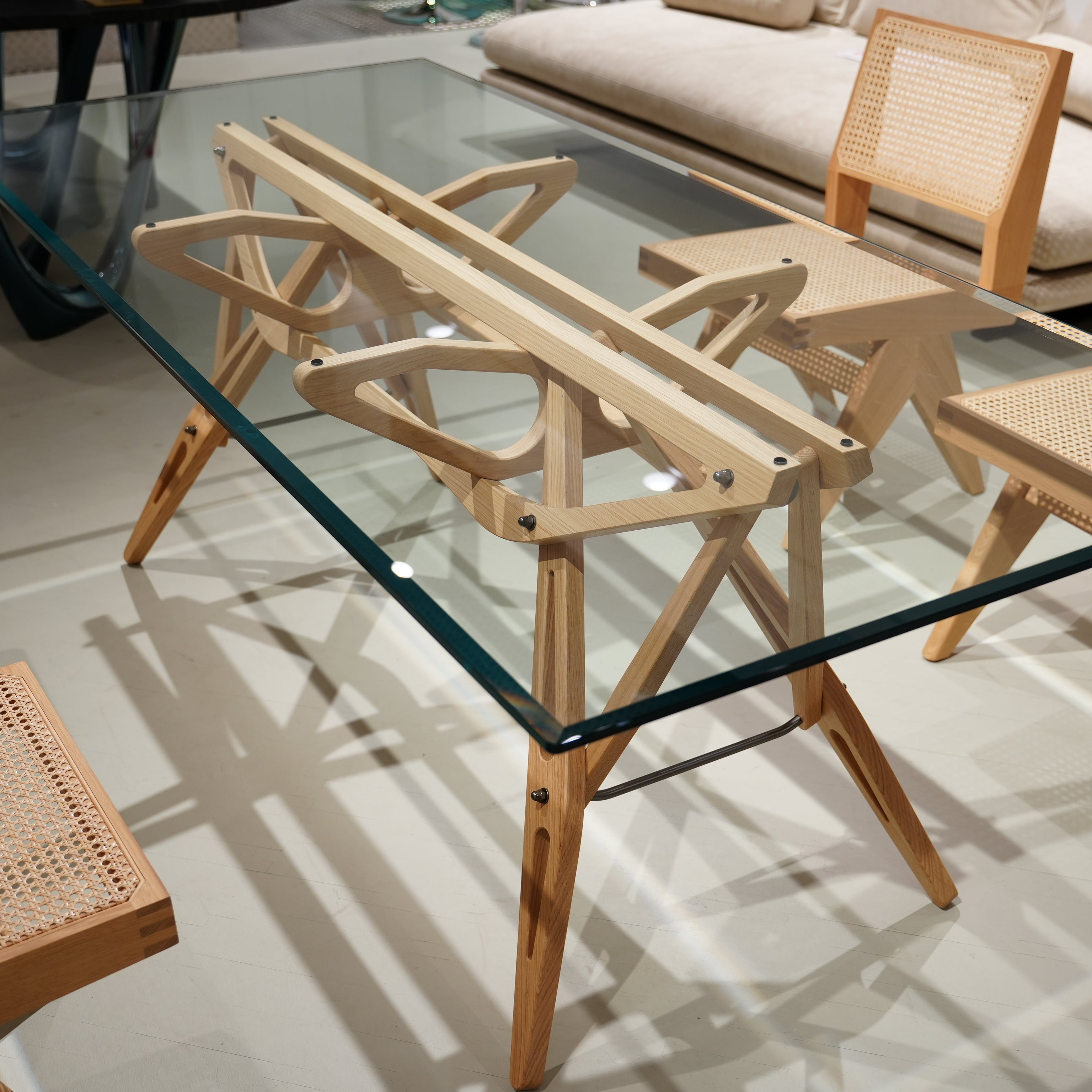 REALE 2320 Tisch