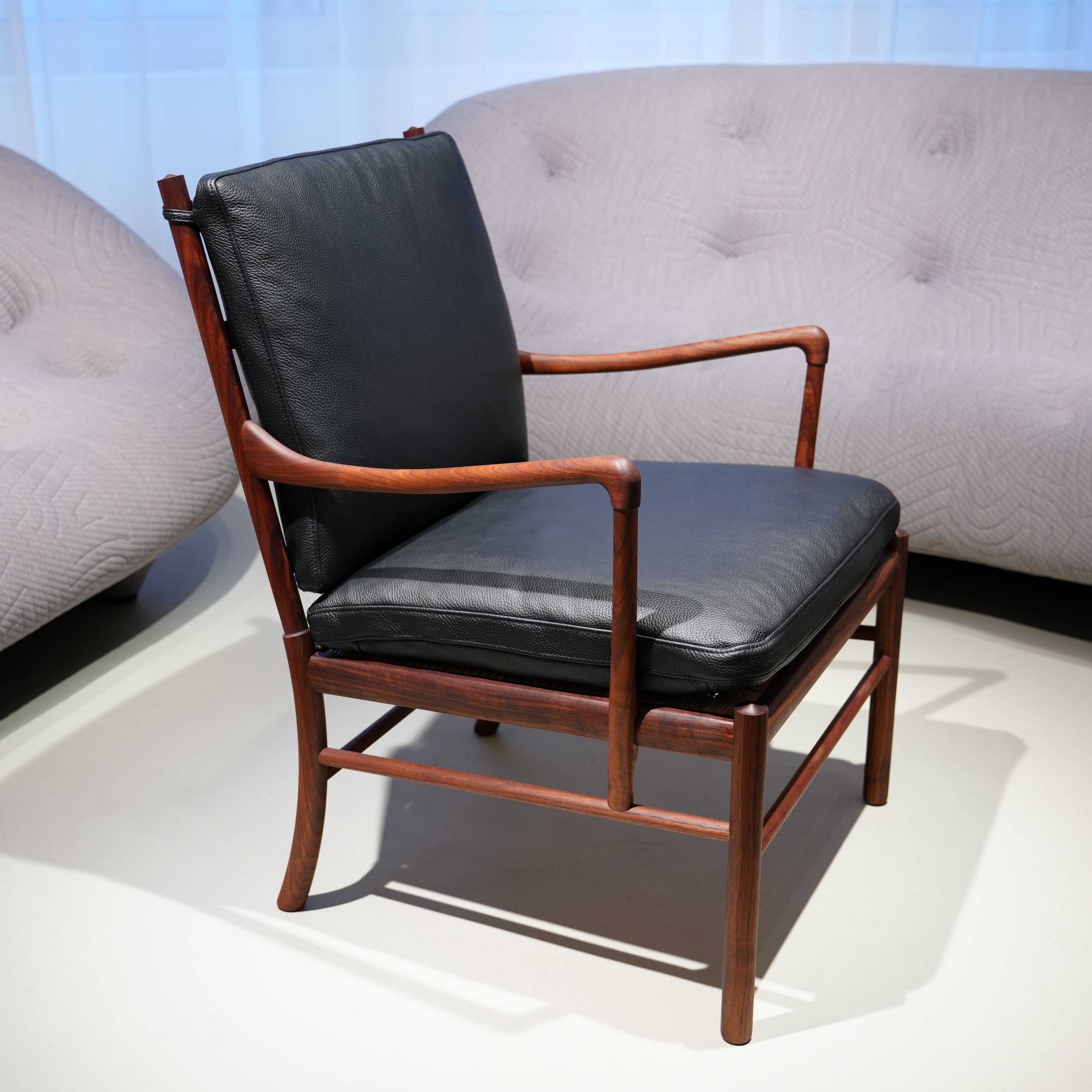 OW149 Colonial Chair