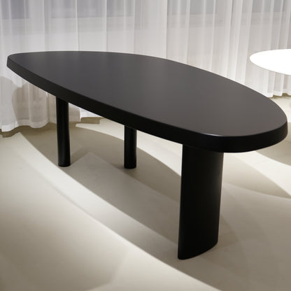 525 TABLE EN FORME LIBRE